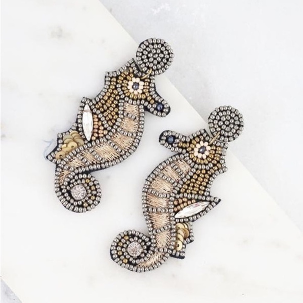 The Seahorse Earring beaded by The purple coconut boutique on Etsy NWT